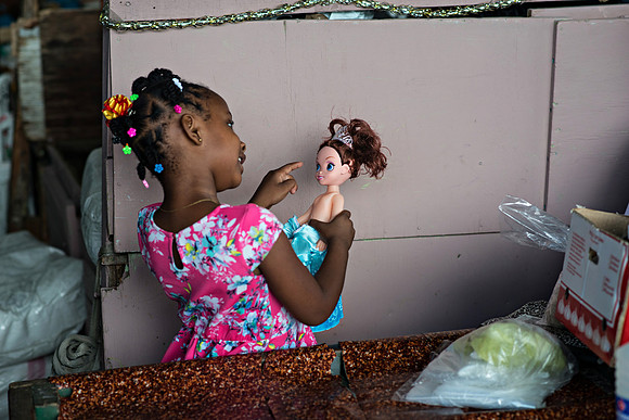 Bill Mortley Photography_Castries Today_BMP-4141
