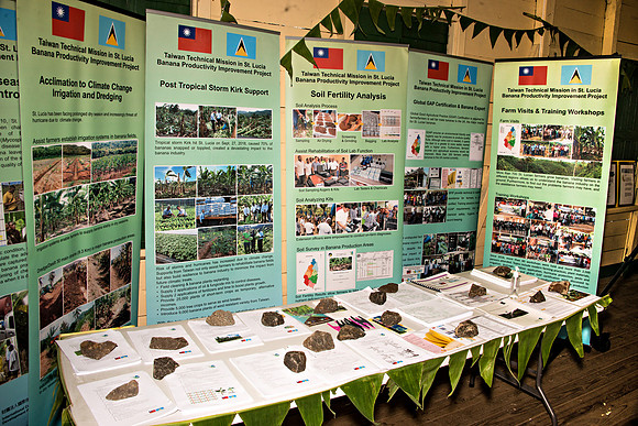 Bill Mortley Photography_02.20.2022_Independence Celebration at The Anglican Church_ BMP_-2370