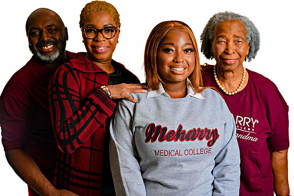 Philipl Mortley Photography_ Brittany's Graduation Photoshoot_ November 5th, 2022_ BMP-5573