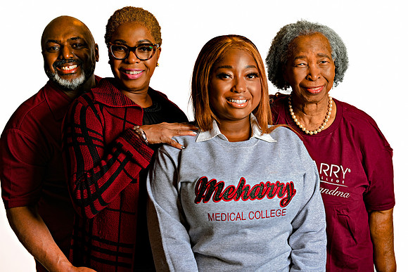 Philipl Mortley Photography_ Brittany's Graduation Photoshoot_ November 5th, 2022_ BMP-5572