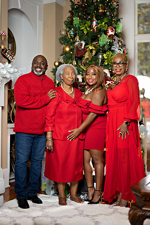 Philipl Mortley Photography_ Brittany's Graduation Photoshoot_ November 5th, 2022_ BMP-5615