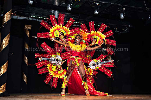 Bill Mortley_2015 Carnival Queen Show _July 4th_2015-6138