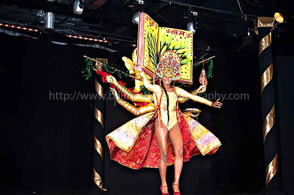 Bill Mortley_2015 Carnival Queen Show _July 4th_2015-6162