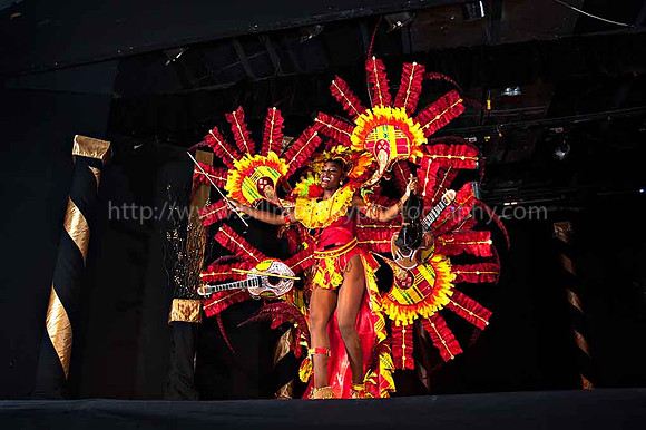 Bill Mortley_2015 Carnival Queen Show _July 4th_2015-6146