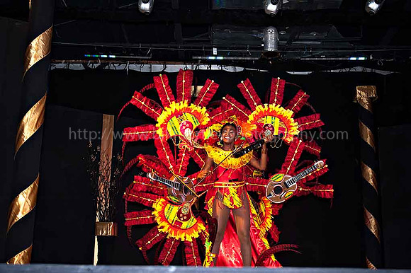 Bill Mortley_2015 Carnival Queen Show _July 4th_2015-6147