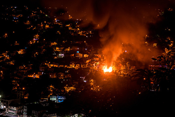 Bill Mortley Photography_Fire In Castries_BMP-4394