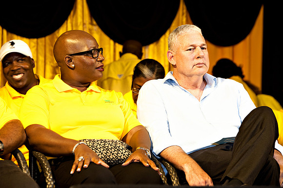 Bill Mortley_St Lucia_UWP's DSH Vieux Fort Meeting_BMP-5173