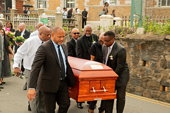 Bill Mortley Photography_Dr. Leslie Arthur Lewis_May 14th, 2024_BMP-9327-0111